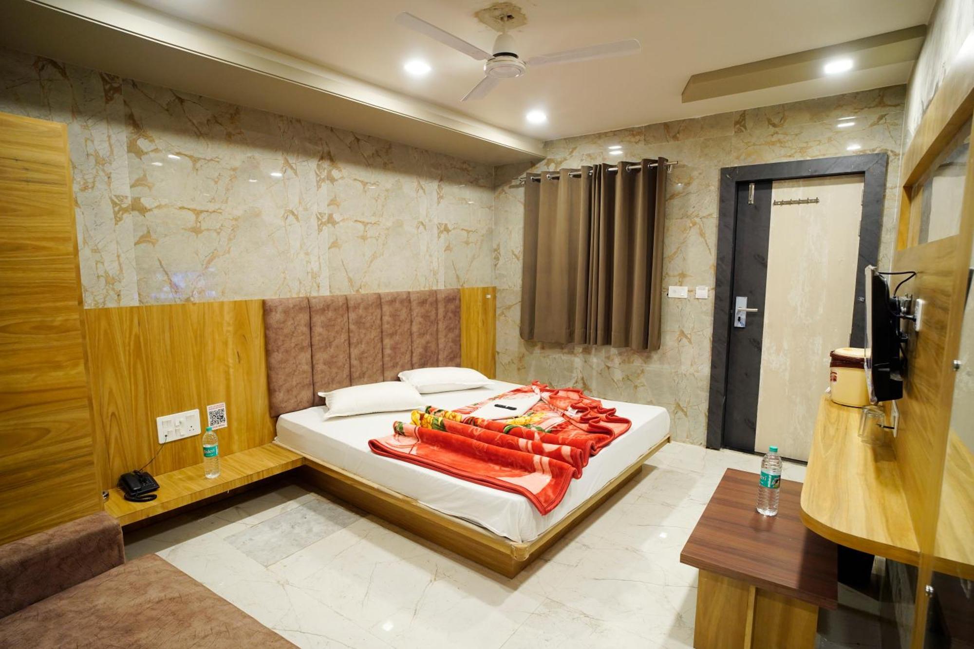 Hotel New Sundaram 150 Mtrs From Dargah Ajmer Exterior foto